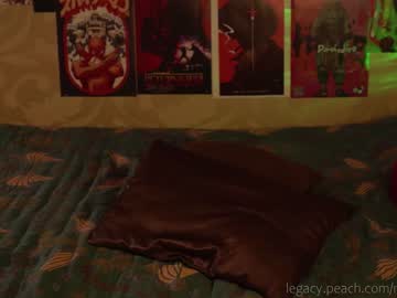 girl
        _northern_girl_ cam image #2804754