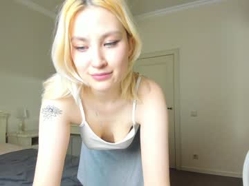 couple
        aurora_allen cam image #756434