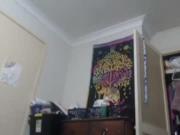 couple
        yournewbisextoy cam image #1322031