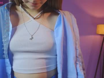 girl
        alisia_spinnet cam image #3068131