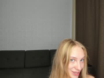 girl
        sandra_buika cam image #1778023