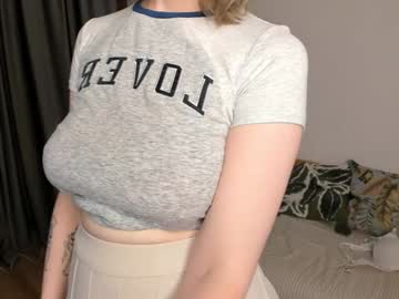 girl
        alice_dexter cam image #4422267