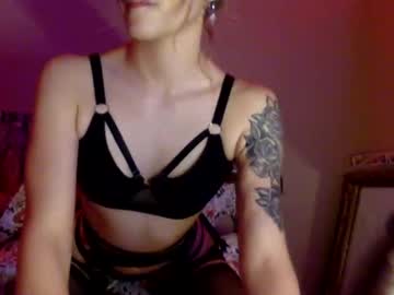 girl
        riannanrose cam image #4595673