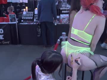 girl
        alizezaide cam image #3431703