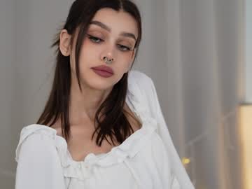 girl
        karina_amiri cam image #4712786