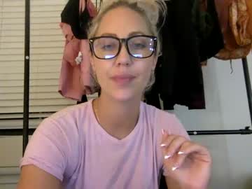 couple
        sofiebabexoxo cam image #2333515