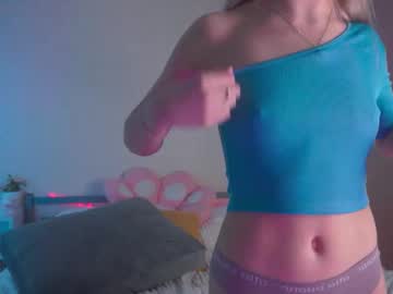 girl
        cutiebootiee cam image #6612536