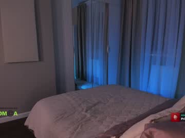 girl
        pippalee cam image #2956369