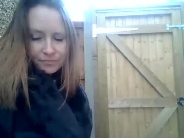 girl
        eatmypie69 cam image #2961385