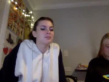 girl
        wallabyxxx cam image #424053