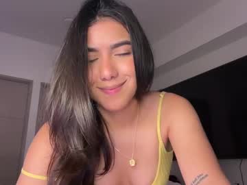 girl
        latinella cam image #6163508