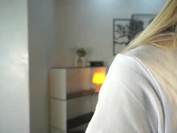 girl
        pollycilley cam image #4898827