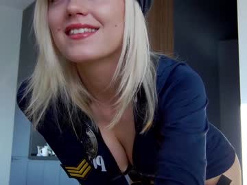 girl
        sweet_tinker_bell cam image #6477955