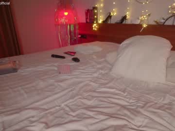 girl
        emilia98xxx cam image #3621010