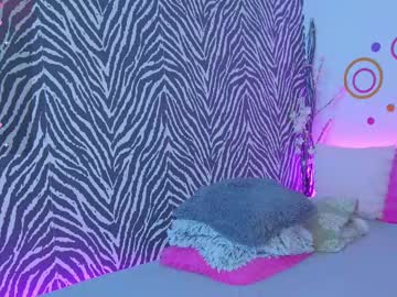 girl
        jennyshow cam image #6357651