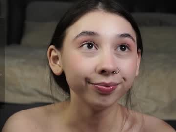 girl
        zarascarlett cam image #6032774