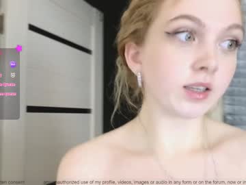 girl
        small_blondee cam image #5326410