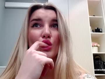 girl
        marti_lovely cam image #6025716