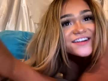 girl
        ari_02 cam image #2061908