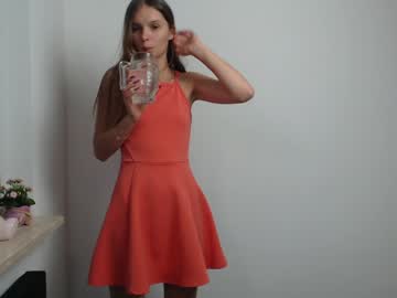 girl
        vivien_slender cam image #4663367