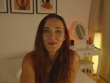 girl
        hell_lo cam image #5647142