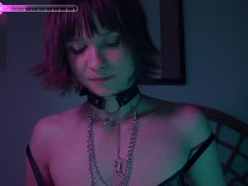 girl
        chaturbatable cam image #4740152