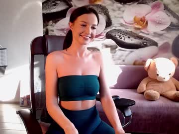 girl
        jennycutey cam image #415479