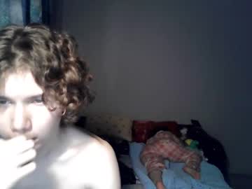 couple
        bestiefreaks cam image #983221