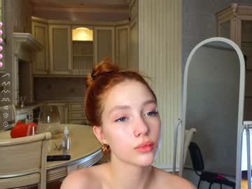 girl
        shirleywhitney cam image #2777709