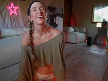 girl
        lucy_gooosey cam image #6642507