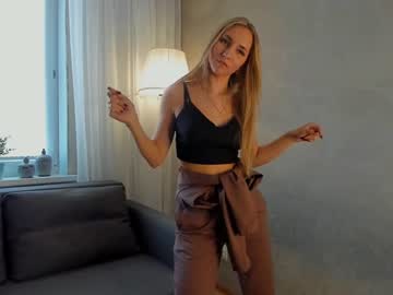 girl
        jessicabarnette cam image #1228263