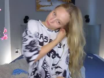 girl
        callme_star cam image #4520587