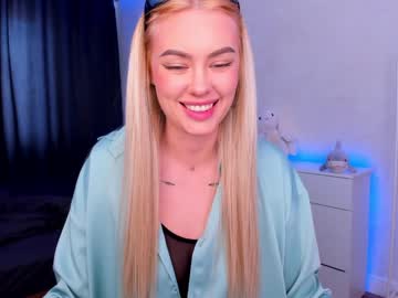 girl
        8a8y_nura cam image #1048985