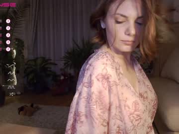 girl
        karrin cam image #219770