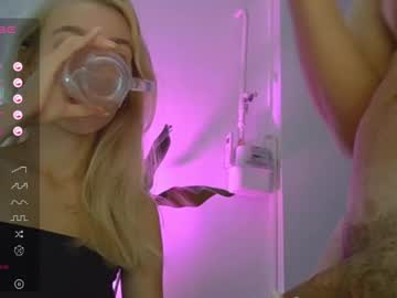 couple
        wladilia cam image #4630799