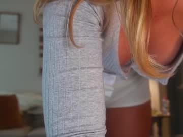 girl
        alex499990 cam image #5931103
