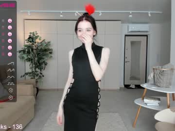 girl
        oki_dokie cam image #1826027