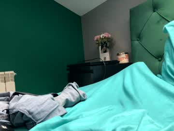 girl
        nyconik cam image #6522396