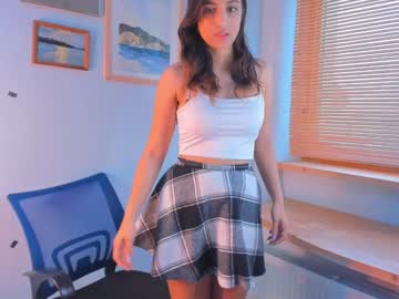 girl
        kathleenlogan cam image #5664512