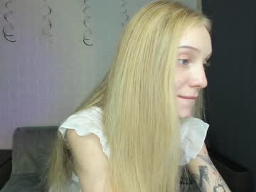 girl
        sandra_buika cam image #2207871