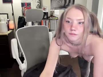 girl
        eve003300 cam image #5876246