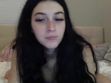 girl
        abbywelch cam image #5978023