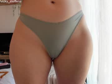 girl
        bestgirl_ofthe_neighborhood cam image #4274669