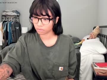 girl
        mayamochi cam image #2598086