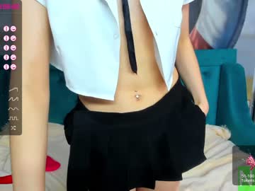 girl
        liliany_sw cam image #897785
