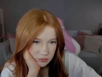 girl
        leahsthetics cam image #6327856