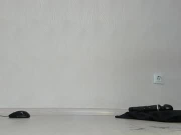 girl
        kira_mask cam image #1517286