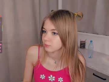 girl
        afragrandya cam image #6460472