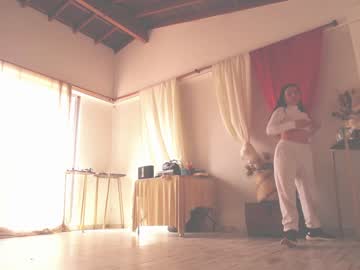 girl
        kendalltyler cam image #1963233