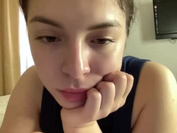 girl
        carlypops cam image #4870157